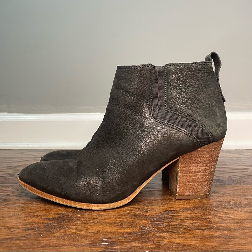Franco Sarto Boots Womens 8.5 M Atlas Ankle Bootie Black Leather Casual Block